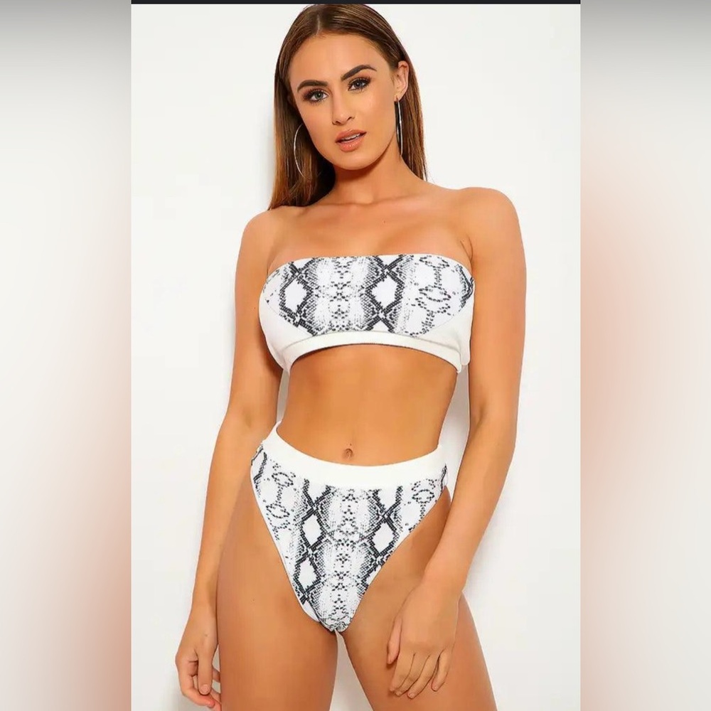 Romwe NWOT Snake Print Bikini Medium